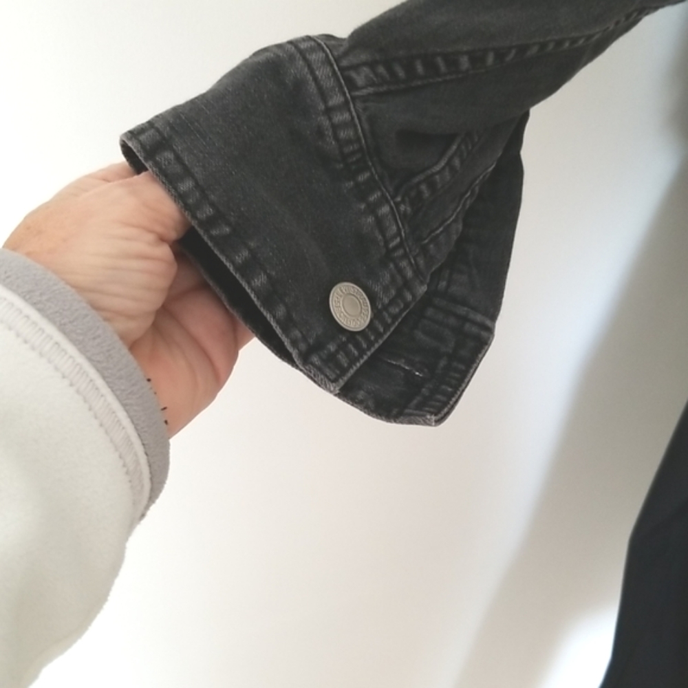 Levi's cropped denim jacket shacket - Picture 8 of 12